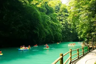 Ayi River Scenic Area - Chongqing Tourist Attraction