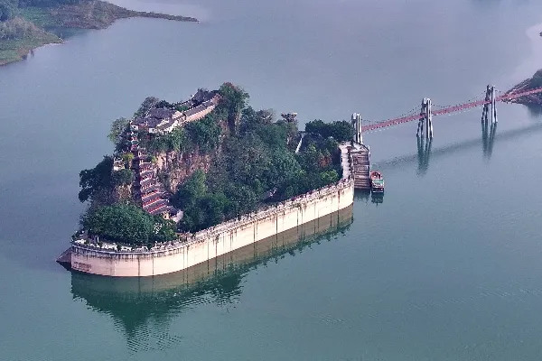 石宝寨 - 重庆旅游景区