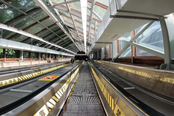 Crown Escalator - Chongqing Tourist Attraction