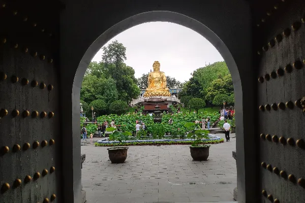 Huayan Temple - Chongqing Tourist Attraction