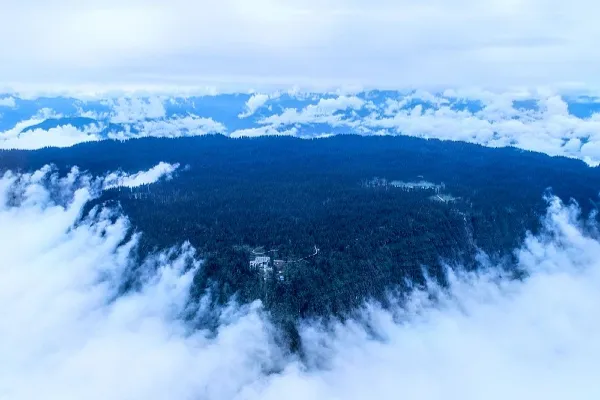 Wawu Mountain - Sichuan Tourist Attraction