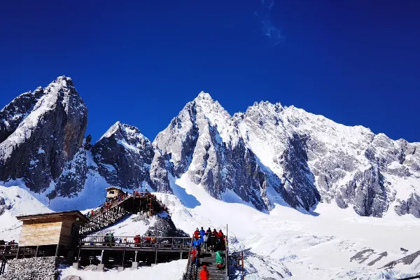 玉龙雪山 - 云南旅游景区