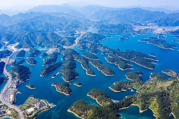 Qiandao Lake Scenic Area - Zhejiang Tourist Attraction