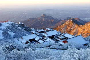 Mount Tai Scenic Area in Tai'an - Shandong Tourist Attraction
