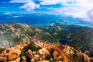Laoshan Scenic Area in Qingdao - Shandong Tourist Attraction