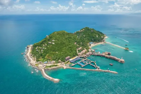 Fenjiezhou Island Tourism Area - Hainan Tourist Attraction