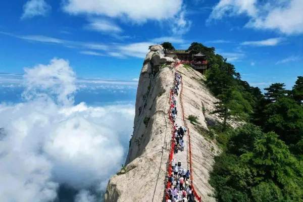 Huashan Scenic Area in Weinan - Shaanxi Tourist Attraction