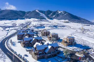 丝绸之路国际度假区 - 新疆旅游景区