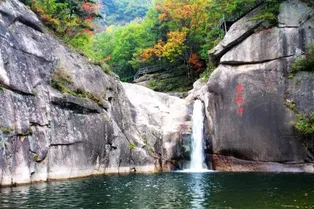 黑龙潭风景区 - 北京旅游景区