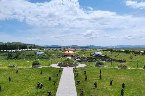 Dahan Palace