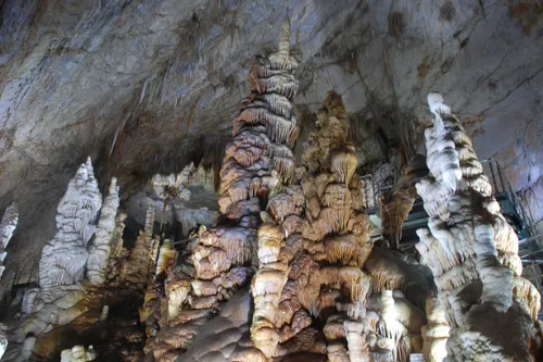 Qingtian Jade Pillar