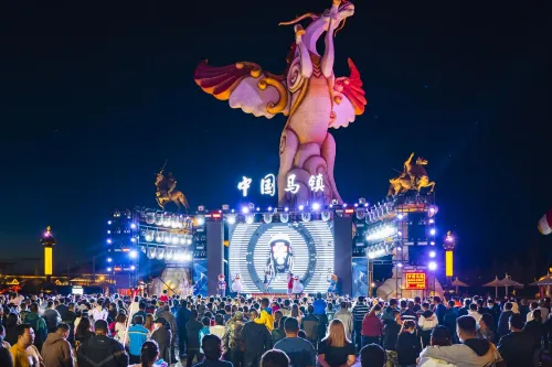 英雄廣場夜景