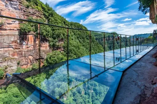 Glass Plank Road