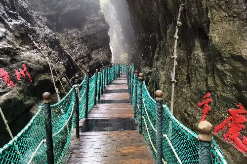 Yu-Qian Boundary Bridge