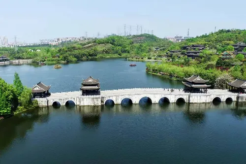 Longjing Lake