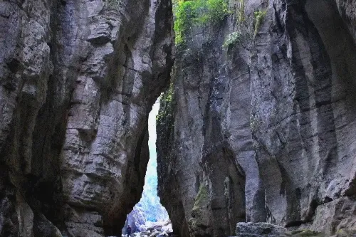 Tianjing Gorge Difeng