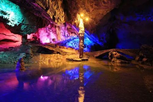 Qinglong Cave