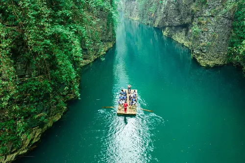 Singing on Bamboo Rafts