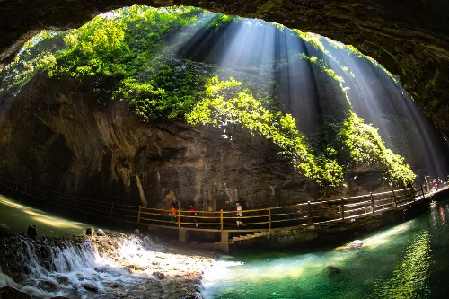 Qinglong Gorge
