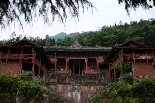 Bifeng Temple