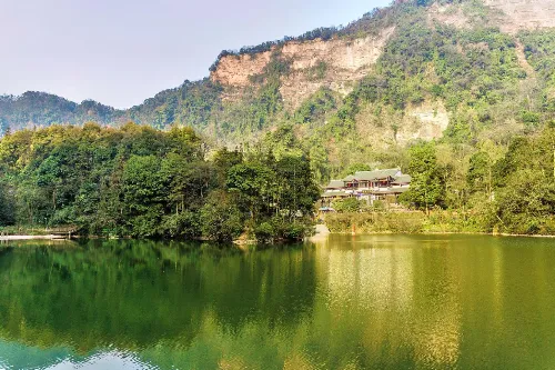 Yuecheng Lake