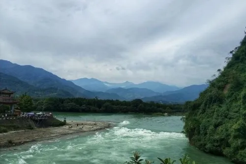 鱼嘴