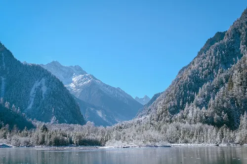 Longwang Lake