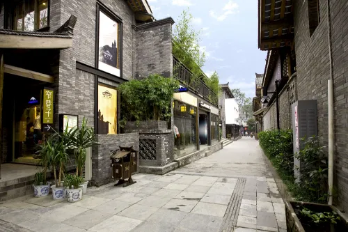 Jing Alley