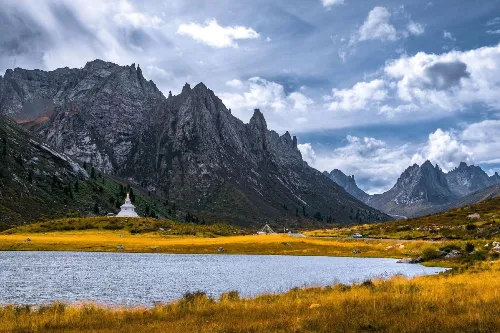 Lianbao Yeze Aba s Sacred Holy Mountain Lake Wonderland LoongWander Lianbao Yeze Aba s Sacred Holy Mountain Lake Wonderland LoongWander