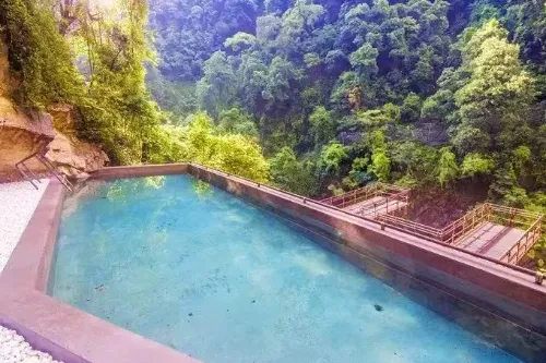 Cliff Hot Springs
