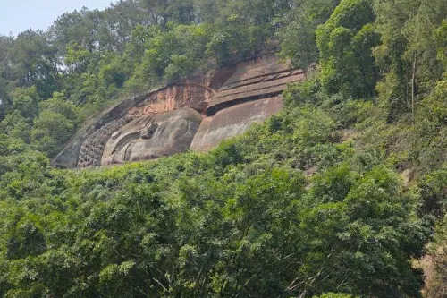 Giant Reclining Buddha
