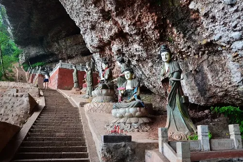 白云万佛洞