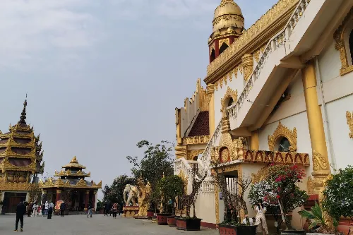 勐煥大金塔景區