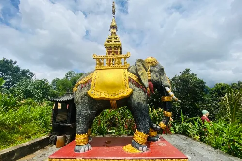 勐煥大金塔景區