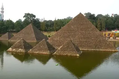 Egyptian Pyramids