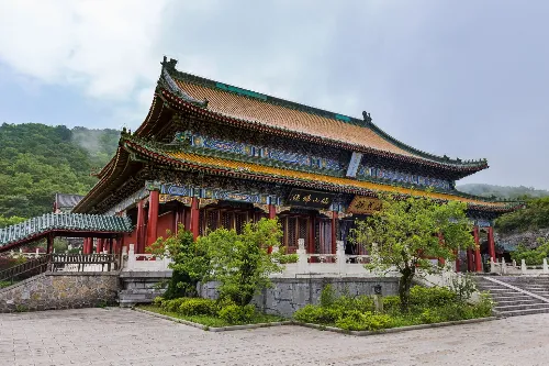 Tianmen Mountain Temple