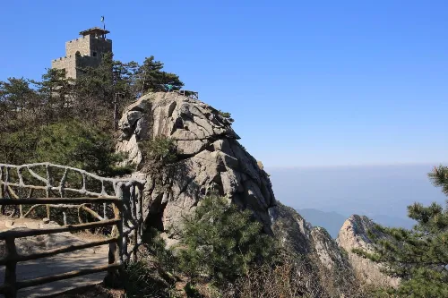 Longjian Peak
