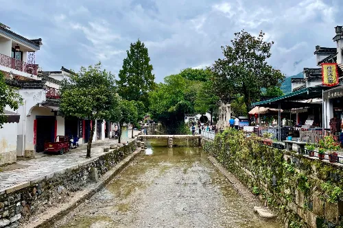 Longchuan Water Street