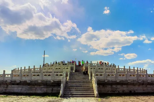 Circular Mound Altar