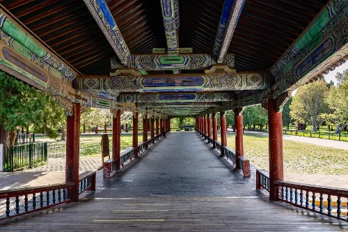 Seventy-Two-Room Corridor