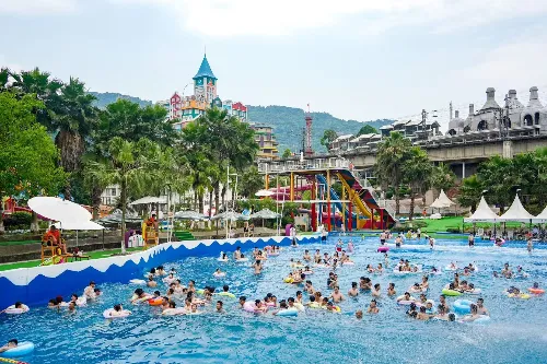 美心紅酒小鎮水上樂園