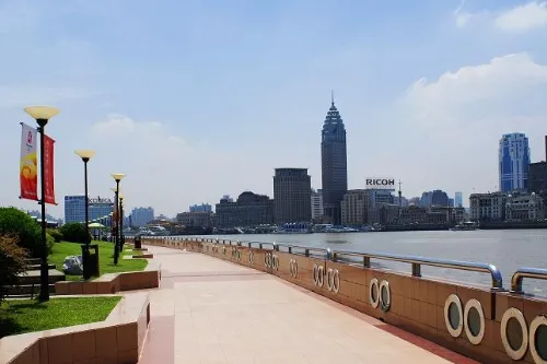 Bund Riverside Avenue, Lujiazui