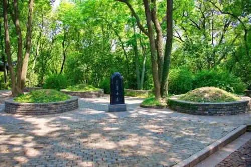 Tombs of the Three Gao Scholars