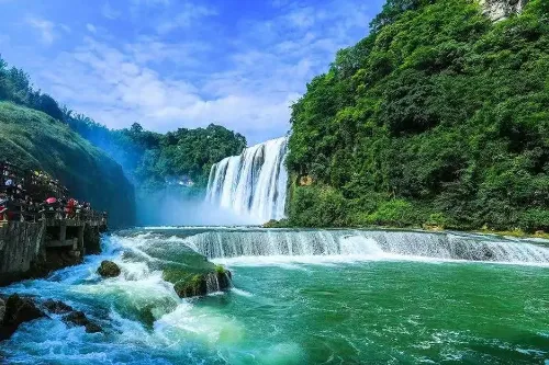 Huangguoshu Grand Waterfall