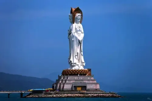 Sea Avalokiteshvara Holy Statue