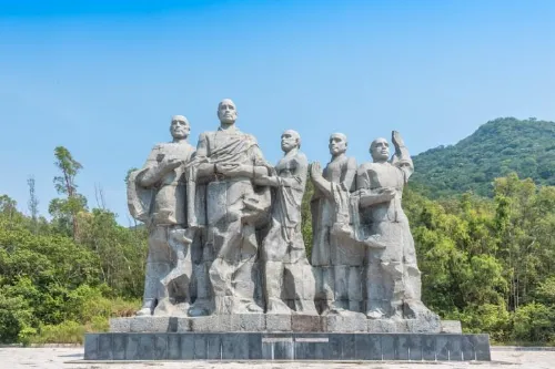 Group Statue of Monk Jianzhen