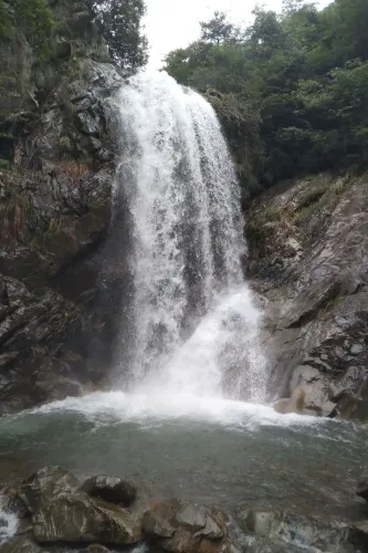 Hulu River Canyon Area