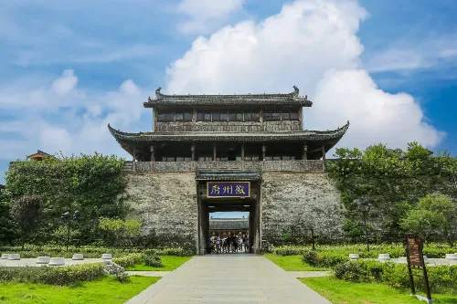 Ancient City of Huizhou - Anhui Tourist Attraction