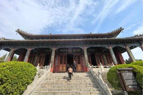 Benevolence-Manifesting Hall