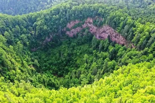 Crater National Forest Park